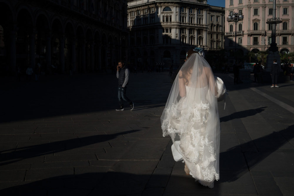 Bride, Piazza del Duomo, Milan